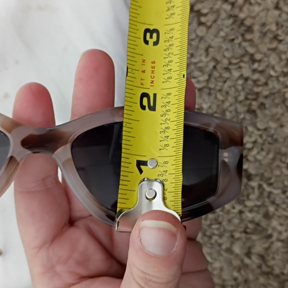 NWT Diff Kai Cream Tortoise Grey Sunglasses Case Included - Picture 9 of 10